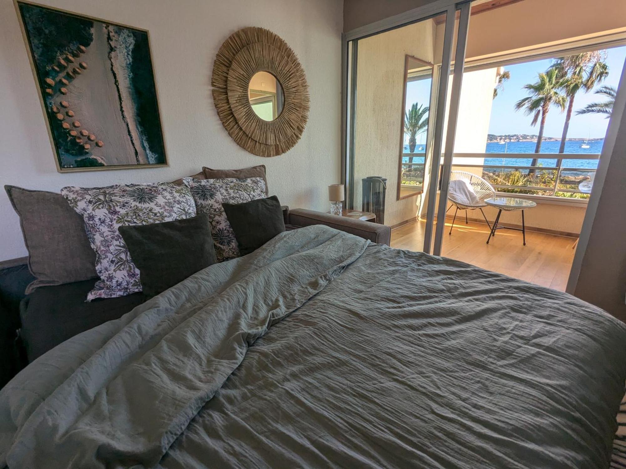"Le Palmier Dore", Cosy T3 A 3 Minutes A Pied Des Plages, Parking Et Clim Sanary-sur-Mer Luaran gambar